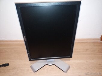 Predám 17" LCD monitor DELL P1708FPt - 6