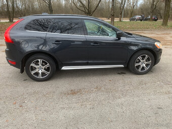 Volvo XC60 2,4D5  M6  AWD - 6