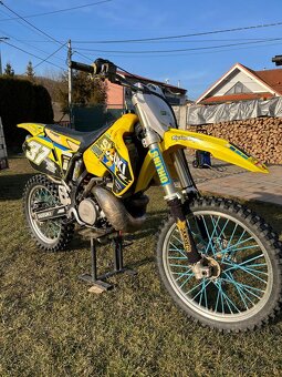 Suzuki RM 250 - 6