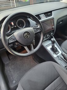 Škoda Octávia combi 2.0Tdi 110Kw - 6