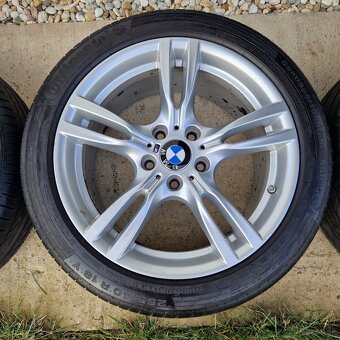 Original BMW 18" 400M Alu disky a pneumatiky dvojrozmer - 6