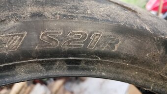 Darujem zadnú pneumatiku Bridgestone s21 r - 6