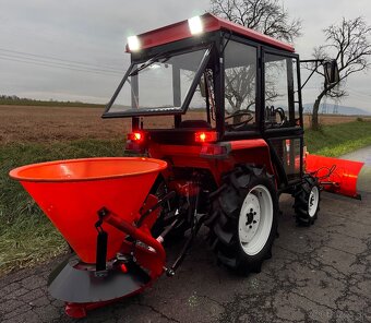 Japonský traktor KUBOTA GL 23 Diesel 3 válec, 23HP - 6