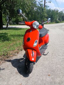 Piaggio Vespa LX2 50 - 6