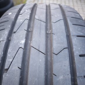 Predám letné Pneumatiky Hankook 215/55R17 - 6