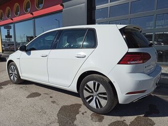 VOLKSWAGEN e-Golf 100kW Comfortline - 6