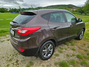 Hyundai ix35; 2.0 benzin 4x4 manuál - 6