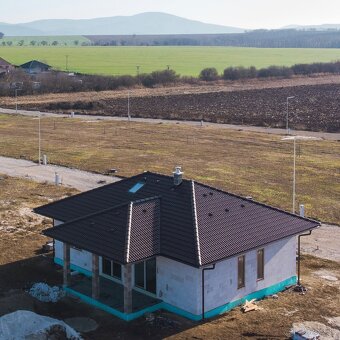 NOVÝ PROJEKT "PRI SADE" HORNÉ ŠTITÁRE 4-IZB NOVOSTAVBY - 6