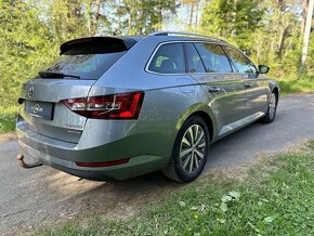 Škoda Superb Combi 1.6 TD-rv:2018-Kamera-ŤAŽNÉ - 6