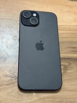 Predám Apple iPhone 15 128GB Black Bežné známky používania. - 6