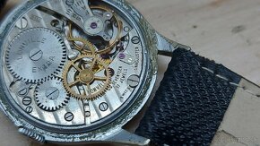 Predám funkčné náramkové hodinky LANCO De Luxe 17 jewels 42 - 6