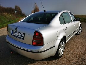 ŠKODA SUPERB 2.0TDI 103KW 140PS XENON NAVI KOŽA ŤAŽNÉ R17 - 6