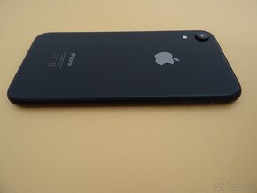 iPhone XR 64GB - ZÁRUKA 1 ROK - VELMI DOBRY STAV - 6