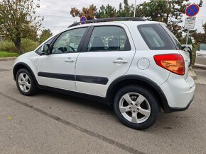 Predám Suzuki SX4 1.6 benzín 88 KW 4WD r.v.2012 - 6