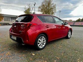 Toyota Auris 1.6 - 6