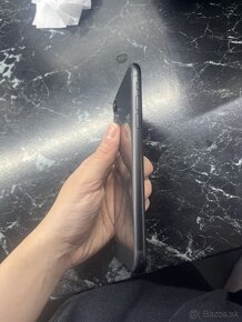 Iphone xr - 6