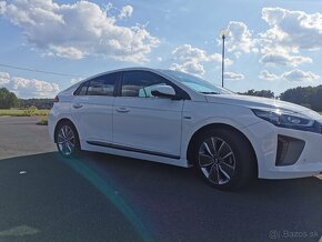 Hyundai IONIQ - 6