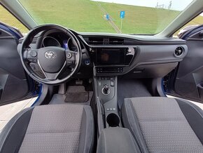 Toyota Auris Touring Sport Hybrid 1,8 - 6