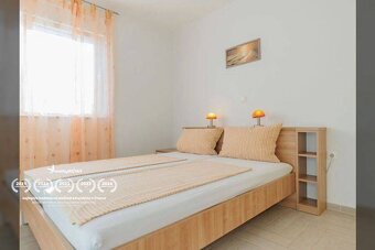 NIN - jednoizbový apartmán na 1. poschodí - 250 m od mora a  - 6