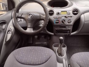 Toyota Yaris  1,3i 16V ,  63kw,   5dver. - 6