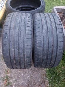 225 35 R19 pneu Nokian - 6