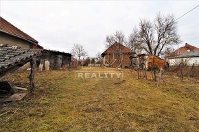 Na predaj starší dom na krásnom pozemku JELŠOVCE okr.... - 6