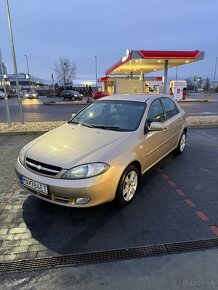 Predám chevrolet lacetti 1.6 16v rok 2005 - 6