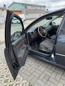 VW Golf 1.9 TDI Comfortline M6 - urobená nová STK/EK - 6