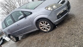 Rozpredam opel zafira b 1.9 88kw - 6