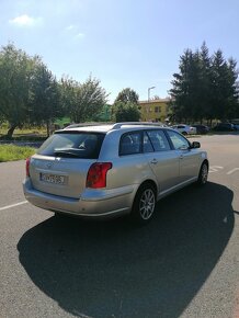 Avensis 1.8vvti-benzin combi - 6