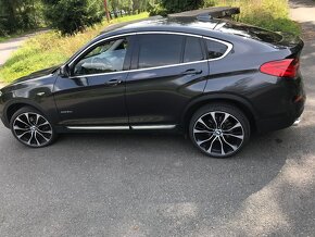 Originál BMW STYLE 599 + pneumatiky PIRELLI P ZERO E - 6