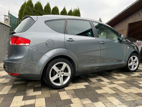 SEAT ALTEA XL 2.0 TDI CR 103 KW XENON - 6