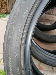 235/40r19 letné pneumatiky - 6