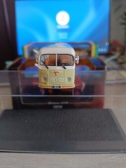 MODELY 1:72 AUTOBUS+V3S - 6