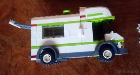 2x lego - karavan a polícia, + trojica figúrok - 6