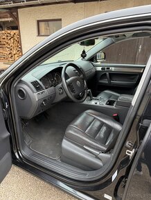 Volkswagen Touareg 3.0TDI - 6