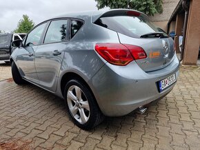 Opel Astra 1.4 Turbo 140k M6 Enjoy (benzín) 1.majiteľ - 6