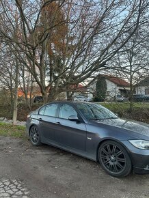 BMW 318i E90 - 6