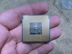 Predám procesory G3250 / i3-2100 / Xeon / i3-4130 - 6