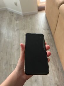 iPhone 11 Pro 64 GB - 6