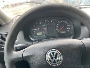 VW Golf 1.4 16V - 6