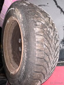 Predám 4x zimné pneu na diskoch 195/65 R15 5x100 - 6