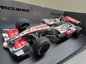 F1 MCLAREN MERCEDES MP4/22 2007 ALONSO MINICHAMPS 1:18 - 6