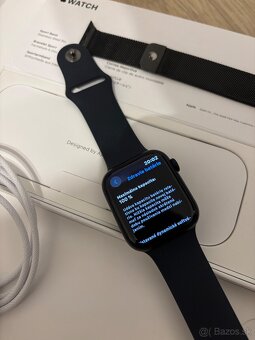 Apple Watch 9 / 45mm / Midnight / GPS - 6