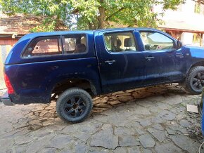 Rozpredam Hilux 2.5 d4d rv 2008 - 6