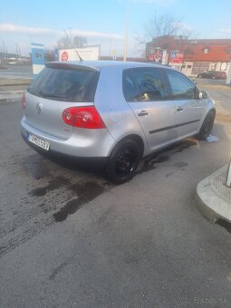 VOLKSWAGEN GOLF 5 1.9 TDI - 6