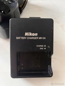 Nikon d3100 s objektívom - 6