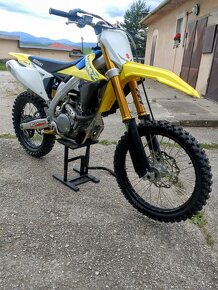 Suzuki RMZ 450 - 6