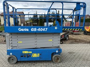 Nůžková plošina Genie GS-4047 - 6