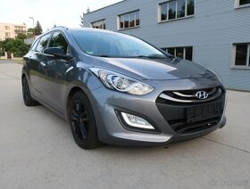 Hyundai i30 CW 2015 CRDi 110k, vyhrievané sedačky, PANORAMA - 6